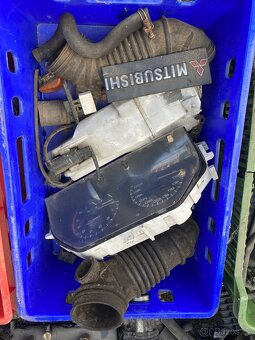 Mitsubishi colt 1.8 16V - 2