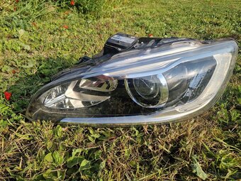 Leve predné svetlo Volvo S60, V60 - 2