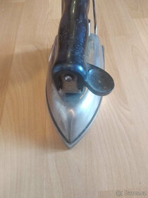 Retro žehlička stříbrná - 2