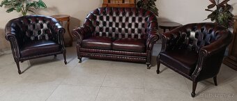 Chesterfield, kožená sedací souprava 2+1+1. - 2