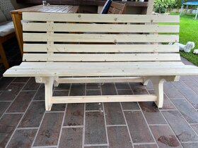 Lavice z masivu - 2