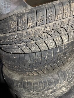 Pneu 165/65r15 - 2
