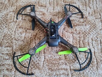 Dron s kamerou - 2