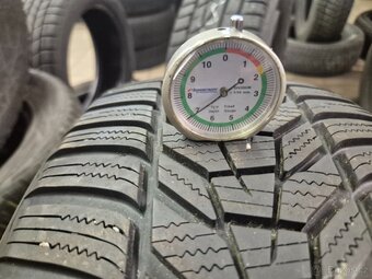 215/50 R18 HANKOOK (6mm) č.16364 - 2