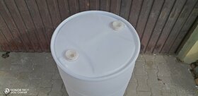 Plastová nádoba (sud - bílý) 200 litrů - 2