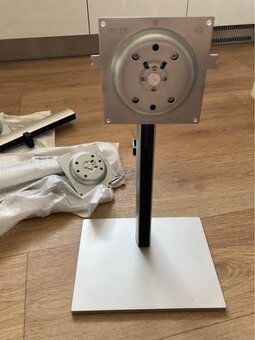 Stojan na monitor k PC - 2