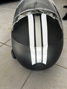 Schuberth silniční helma 58/59, Dainese rukavice 9,5/Xl - 2