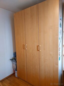 Ikea skříň 235x150x60 - 2