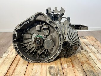 // Manuální převodovka Mercedes W168 A190 // - 2