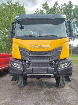 IVECO AD410T46W 8x8 sklápěč - 2