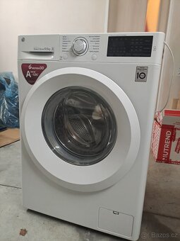 LG slim na 6,5kg prádla - 2