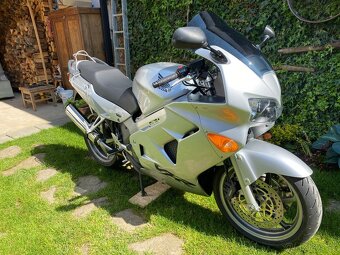 Honda VFR 800 Fi r.v. 2001 - 2