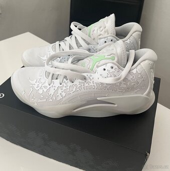 BASKETBALOVÉ BOTY 37,5/ 23,5cm - 2
