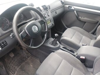Volkswagen Touran - 2