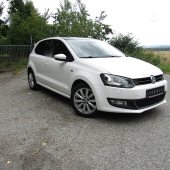 Volkswagen Polo V 1,2TSi 66kw, LIFE, Xenon, Panorama, 2xkola - 2