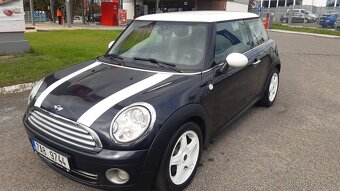 Mini cooper r56 1.6 88kw - 2