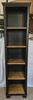 Knihovna Ikea Markör po renovaci - 2