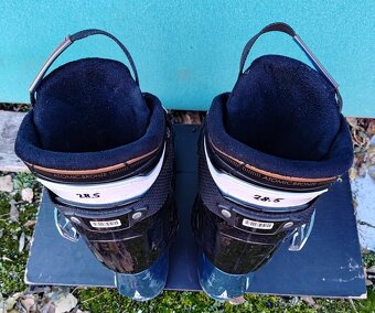 Lyžáky & Lyžařské boty ATOMIC LiveFit R90 vel. 28-28,5cm - 2