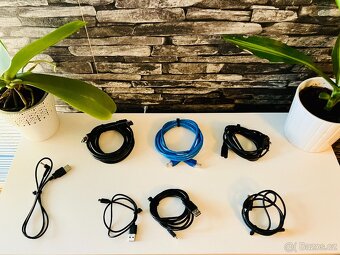 PlayStation 4 Slim 500 GB │ TOP VÁNOČNÍ KOMPLET │ 3 ovladače - 2