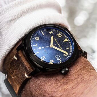 Spinnaker Hull California Automatic SP-5071-03 - 2