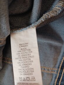 DŽÍNOVÁ BUNDA - 2