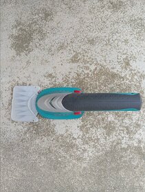 Prodám bateriové nůžky Zn.BOSCH - 2