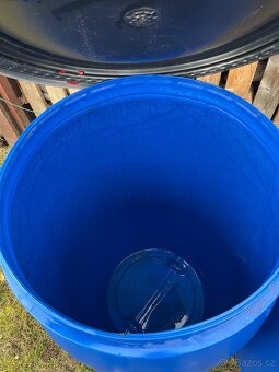 Plastový sud 200L - 2