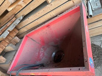 Prodám rozmetadlo RAUCH MDS 935 R - 2