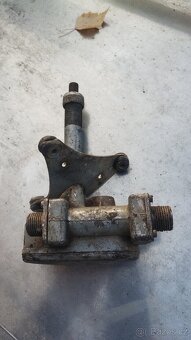 Vzduchový pohon stěrače TATRA,PRAGA - 2