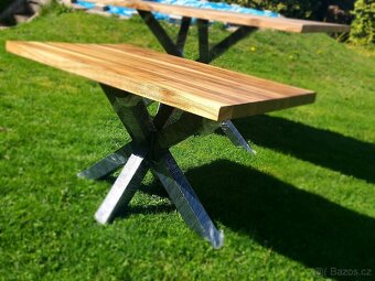 Ořechový konferenční stolek - 2