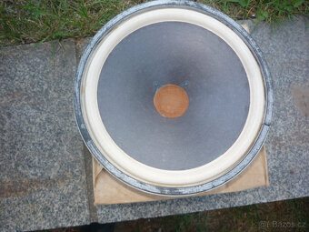Reproduktory Tesla - 2