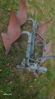 Pluh obracak dvojak za traktor - 2