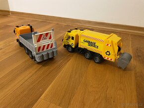 Popelářské auto a auto se značkami - 2
