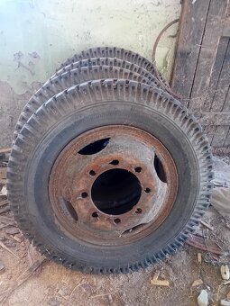 Kola 8,25-20 V3S - 2