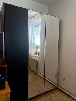 Starší šatní skříň IKEA - 2