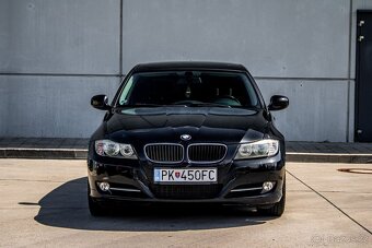 BMW Rad 3 Touring 320d 184k xDrive A/T - 2