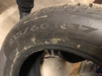 Zimní pneu 215/60 r17 Pirelli - 2