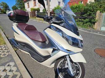 Piaggio X10 500 - 2
