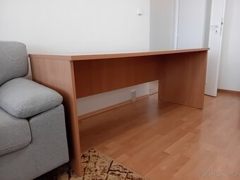 Kancelářský stůl - 2