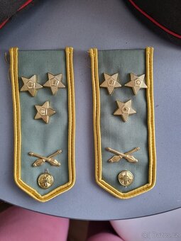 Staré uniformy - 2