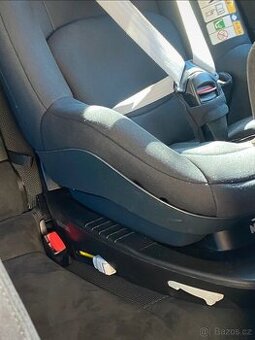 Autosedacka Maxi-Cosi Pearl Pro2 i-Size 2022 ze základkou - 2