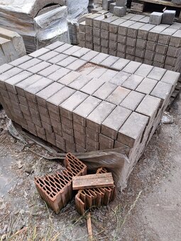 Betonová dlažba PARKETA tl. 8 cm - ZAREZERVOVÁNO DO 31.5 - 2