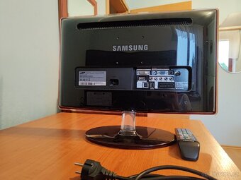 Monitor/TV Samsung P2270HD - 2