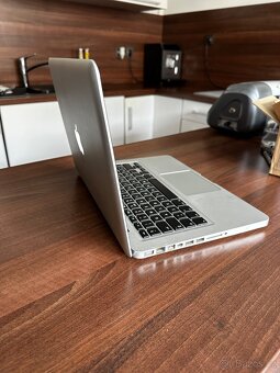 MacBook Pro 2012 prasklý displej - 2