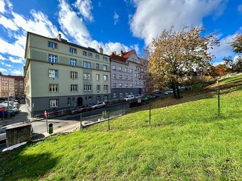 Pronájem bytu 2+kk, 51,5m2, ul. Františka Kadlece, Libeň - 2