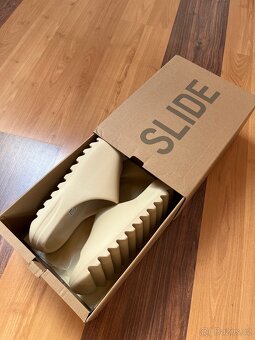 Adidas Yeezy Slide size-44 - 2