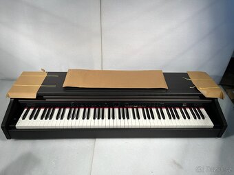 Různá piana, klávesy, MIDI controllery a doplňky - 2