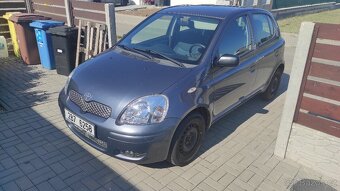 Toyota Yaris 2004, 1.0 - 2