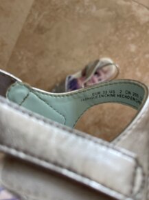 Dívčí sandálky s motivem Elsy H&M vel. 33 - 2