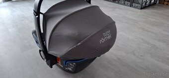 Autosedačka Britax Romer Baby-Safe 2 i-Size a Baby-safe i-si - 2